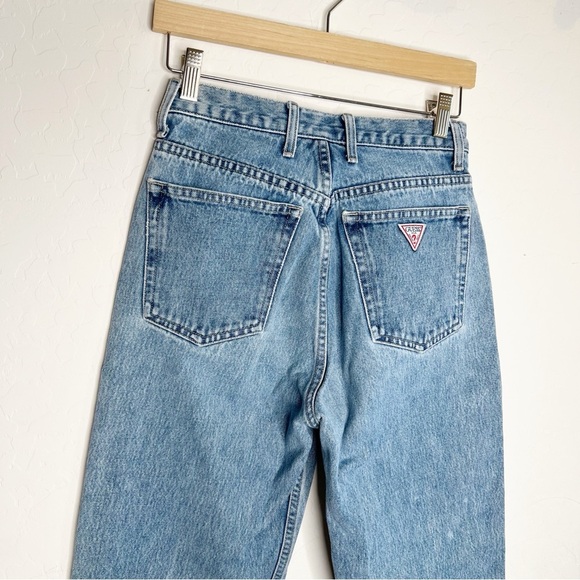 Vintage Guess Medium Wash High Rise Jean - Picture 1 of 10
